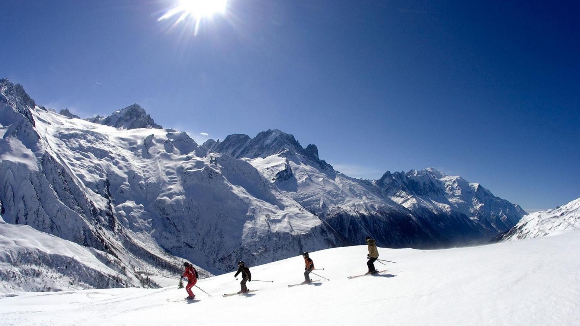 Apartment Marcel - Cosy Chamonix Haven Mont Blanc Bagian luar foto