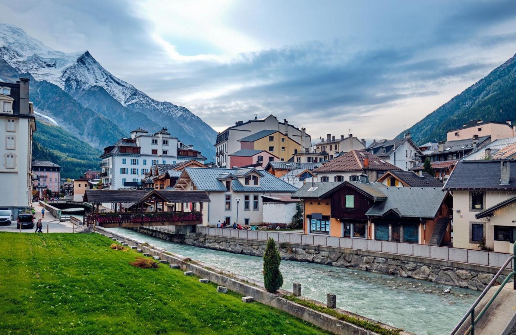 Apartment Marcel - Cosy Chamonix Haven Mont Blanc Bagian luar foto