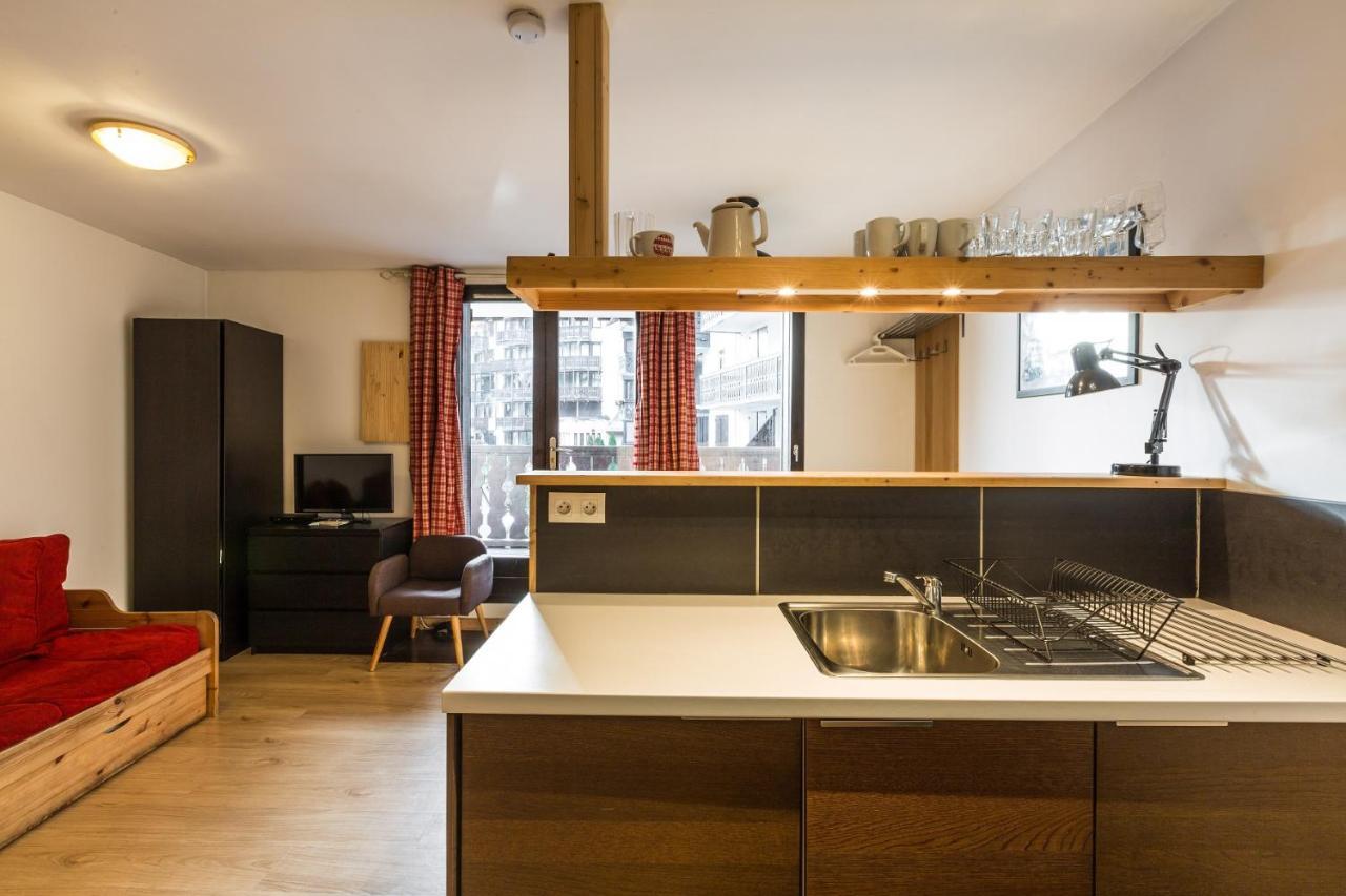 Apartment Marcel - Cosy Chamonix Haven Mont Blanc Bagian luar foto